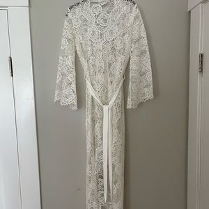 Girl And A Serious Dream “Rosalia” Robe, M/L, Ivory.